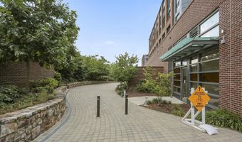 7420 WESTLAKE Ter 304, Bethesda, MD 20817