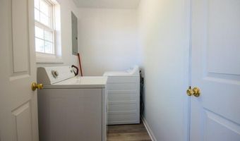 24 S Twiddy Ln, Alamo, TN 38001
