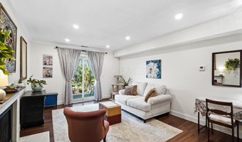 1295 Lake Shore Dr 206 B, Columbus, OH 43204
