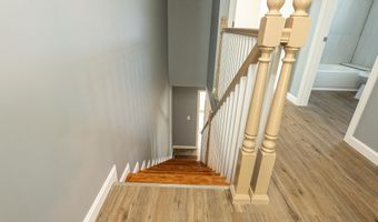 27 Drummond St, Auburn, ME 04210