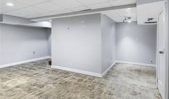 26 Tryon Ave, East Providence, RI 02916