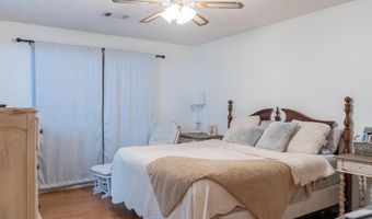 1377 E UNIVERSITY Dr, Auburn, AL 36830