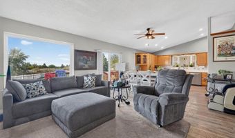 2908 Sunbeam Rd Unit R, American Falls, ID 83211