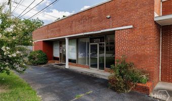 2109 W Broad St, Athens, GA 30606