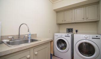 90 Taylor Ln, Alderson, WV 24910