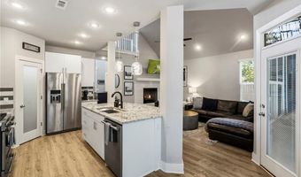 905 N Main St, Bentonville, AR 72712