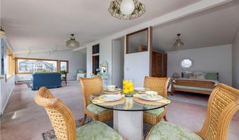 18 Beach Row, Narragansett, RI 02879
