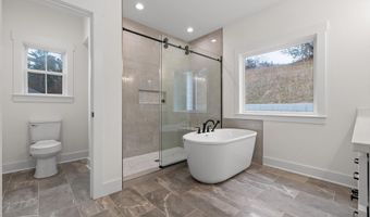 3511 Hawks Creek Dr, Apison, TN 37302