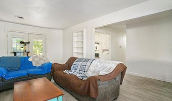 716 N Cummings Dr, Alvarado, TX 76009