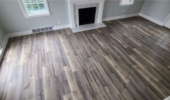954 Hartford Ave, Akron, OH 44320