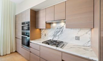 1108 Auahi St 3705, Honolulu, HI 96814