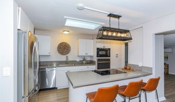 564 Uluhala St, Kailua, HI 96734