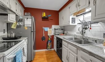 130 Groton Dr 4, Amherst, NY 14228