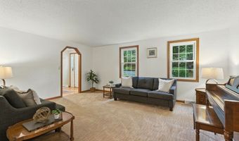 9 Ellsworth Rd, Andover, MA 01810
