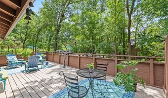 1529 Autumn Leaf Dr, Ballwin, MO 63021