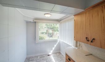 2533 W Thornton Lake Dr NW, Albany, OR 97321