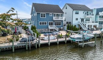 33 Amherst Dr, Bayville, NJ 08721