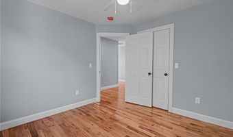 135 Old Mill Blvd, Warwick, RI 02889