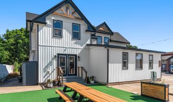 623 E Main St, Anoka, MN 55303
