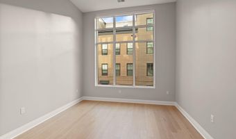 925 N FAIRFAX St 207, Alexandria, VA 22314