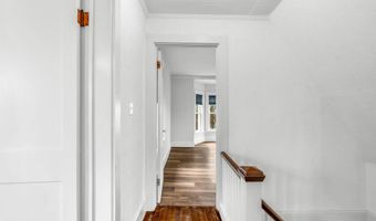 22 Parker St, Bangor, ME 04401