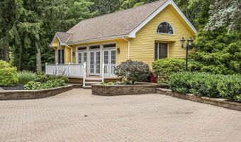 99 Holly Ln, Bayville, NJ 08721