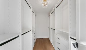 7577 138th St W, Apple Valley, MN 55124