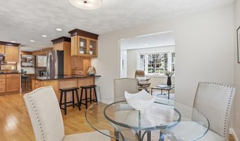 4 Meadowbrook Rd, Acton, MA 01720