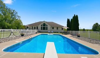 7833 Garman Rd, Auburn, IN 46706