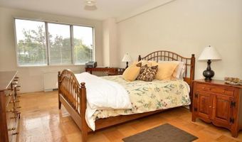 1200 N NASH St 532, Arlington, VA 22209