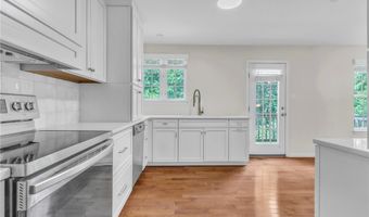 305 Broadstone Dr, Adams Twp., PA 16046