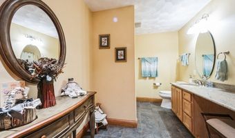 18 Baldwin Rd, Billerica, MA 01821