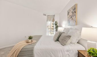 3101 N HAMPTON Dr N 413, Alexandria, VA 22302