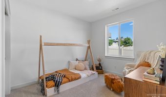 11283 Bluefield Dr, Caldwell, ID 83605