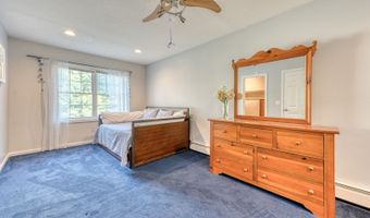 415 Chamberlain Hwy, Berlin, CT 06037