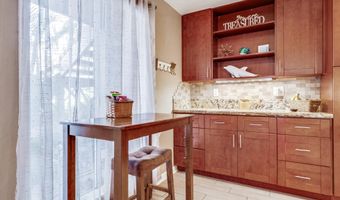 140 UWAPO Rd 9-103, Kihei, HI 96753