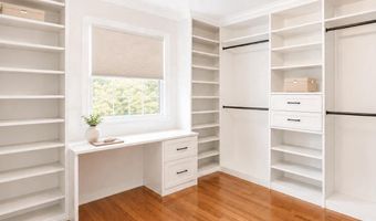 3831 N VERNON St N, Arlington, VA 22207