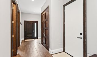 9 Dante Ct, Amherst, NY 14221