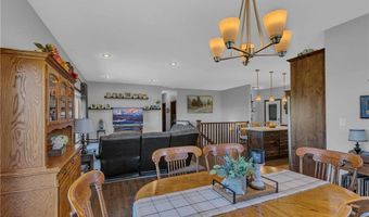 932 Waters Edge Cir, Avon, MN 56310