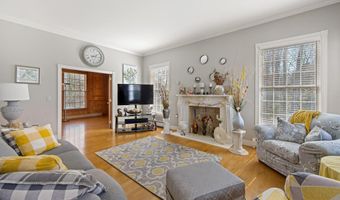 63 Fenton Way, Bangor, ME 04401