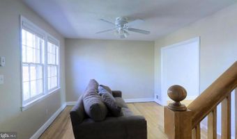 2112 N BRANDYWINE St, Arlington, VA 22207