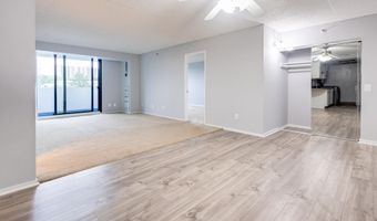 5911 EDSALL Rd 406, Alexandria, VA 22304