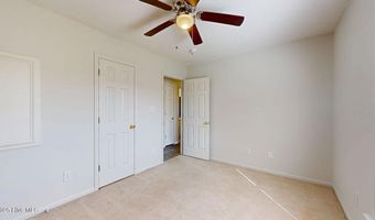 3786 Dover Dr, Ayden, NC 28513