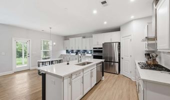 669 Fairway Dr, Acworth, GA 30101