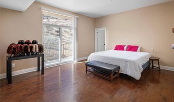 9455 Hierba Rd, Agua Dulce, CA 91390