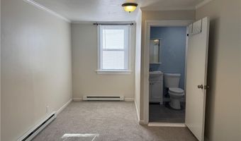 33 Saint Elizabeth St 2, Bristol, RI 02809
