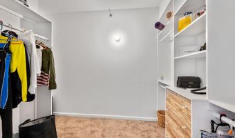 1211 S EADS St 810, Arlington, VA 22202