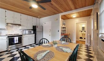 28 Narragansett Ave 1, Newport, RI 02840