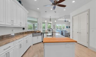 811 BIRDIE Way, Apollo Beach, FL 33572