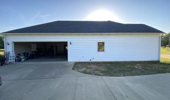 816 Mallard Lake Dr, Baldwyn, MS 38824